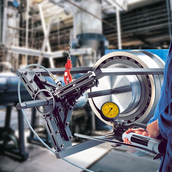 SKF TMHP 50/570 Hydraulically-assisted heavy duty jaw puller with Hydraulic pump with large oil container - Bild 5