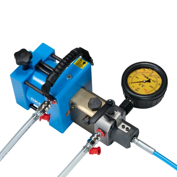 SKF THAP 300E/K10 Perslucht-olie-injectieset, met hogedrukslang, snelkoppelingen, manometer en koppelingen in stevige houten draagkoffer - Bild 3